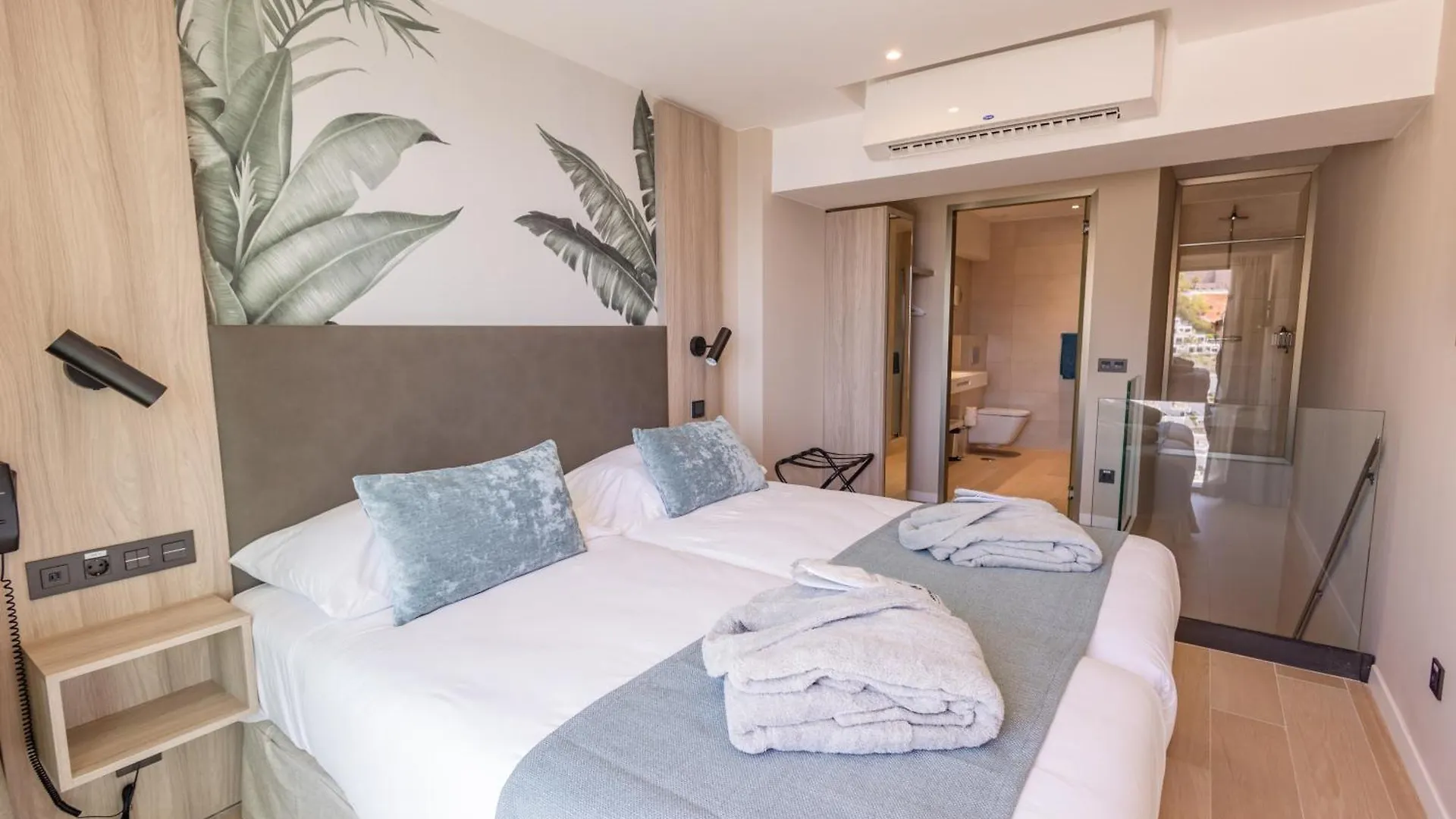 **** Hotel Servatur Puerto Azul Puerto Rico  Hiszpania